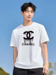 P70 Chanel/香奈儿 印花Logo百搭潮流圆领短袖T恤男女同款 吊牌 领标 水洗唛 三标齐全 尺码：S-XXL 颜色：黑色，白色