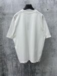 P70 【CHanel】香奈儿26ss logo情侣款短袖T恤 面料260g双沙纯棉 手感非常舒服 时尚又个性 超级百搭好看的一款T恤 男女都非常合适 人手必备款 包装 吊牌 领标 水洗麦 齐全👍 颜色：黑色、白色 尺码：XS- L