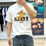P70 芬迪 夏季新款 印花字母logo休闲短袖t恤。进口100%长绒棉面料，舒适透气，印花图案logo每个细节做到极致，成品完成非常ok！上身极赞，随意百搭！OS版型，S-2XL。
