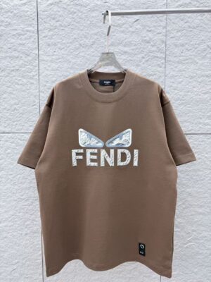 P80 FEN 2026秋冬新款 3D立体硅胶 360克圆领短袖 实物很棒 男女同款宽松版 尺码S M L XL XXL 五个码 黑色 白色 棕色