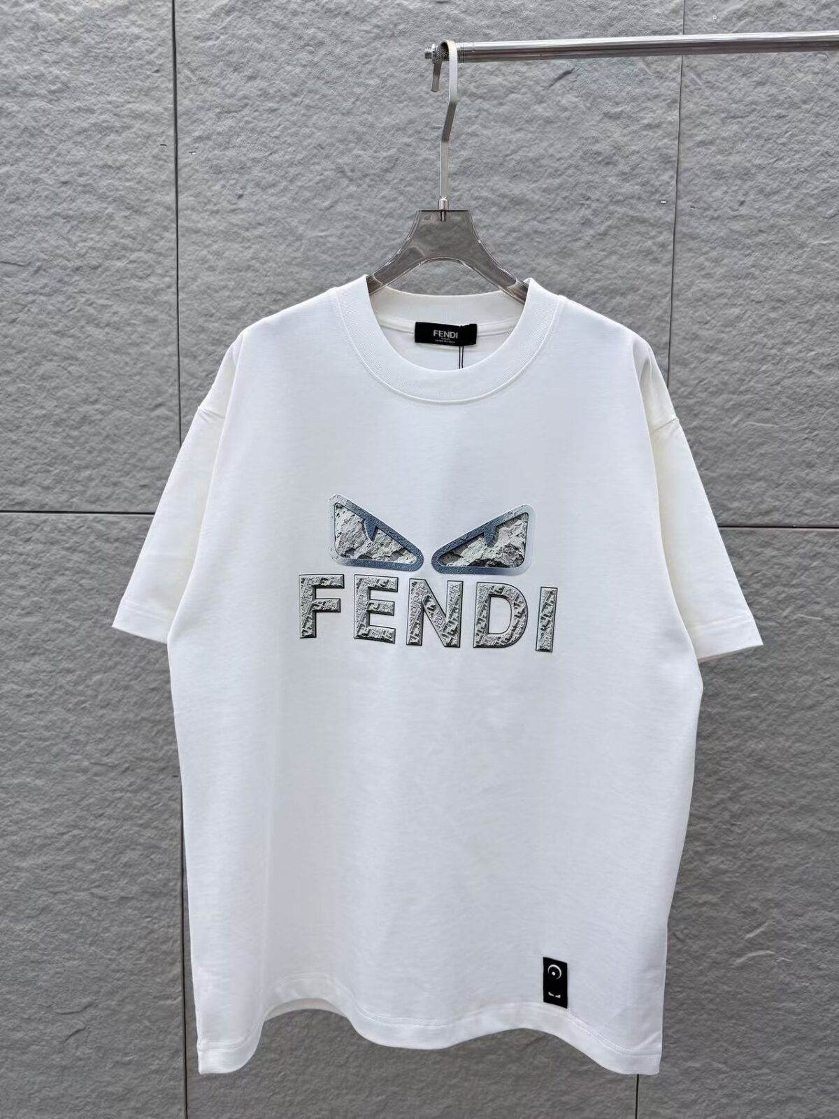 P80 FEN 2026秋冬新款 3D立体硅胶 360克圆领短袖 实物很棒 男女同款宽松版 尺码S M L XL XXL 五个码 黑色 白色 棕色