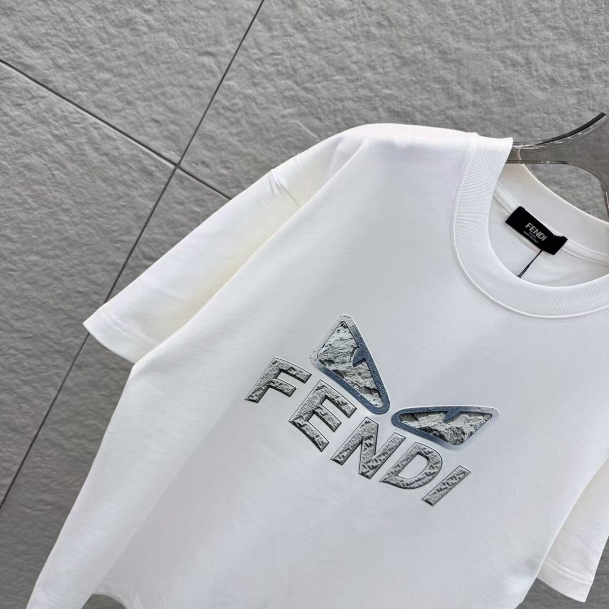 P80 FEN 2026秋冬新款 3D立体硅胶 360克圆领短袖 实物很棒 男女同款宽松版 尺码S M L XL XXL 五个码 黑色 白色 棕色