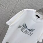 P80 FEN 2026秋冬新款 3D立体硅胶 360克圆领短袖 实物很棒 男女同款宽松版 尺码S M L XL XXL 五个码 黑色 白色 棕色