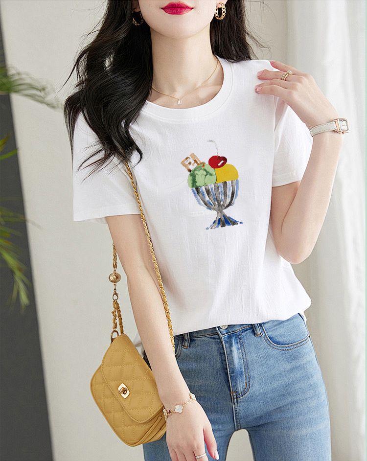 P70 Fendi/芬迪 印花Logo百搭潮流短袖T恤男女同款 吊牌 领标 水洗唛 三标齐全 定织定染280克精梳棉面料 尺码：S-XXL 颜色：黑色，白色
