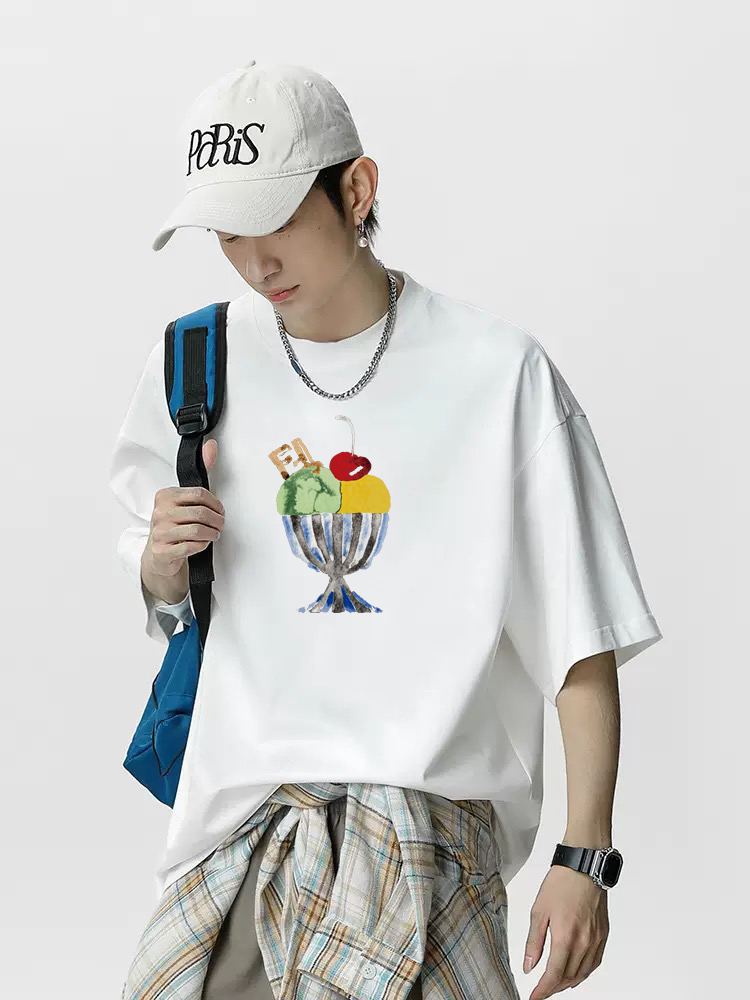 P70 Fendi/芬迪 印花Logo百搭潮流短袖T恤男女同款 吊牌 领标 水洗唛 三标齐全 定织定染280克精梳棉面料 尺码：S-XXL 颜色：黑色，白色