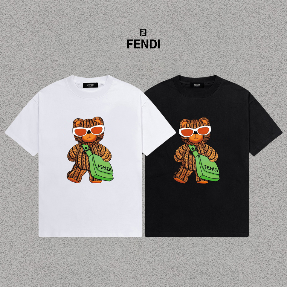 P70 Fendi/芬迪 印花Logo百搭潮流短袖T恤男女同款 吊牌 领标 水洗唛 三标齐全 定织定染280克精梳棉面料 尺码：S-XXL 颜色：黑色，白色