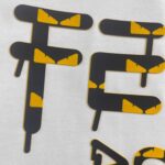 P80 FEN*芬*迪 2026春夏新款短袖t恤 经典小怪兽字母厚板佳胶工艺 双纱定制平纹纯棉面料 男女同款 颜色：黑色 白色 尺码： S （90-130斤） M （120-150斤） L （140-165斤） XL （160-180斤） XXL （180-210斤）