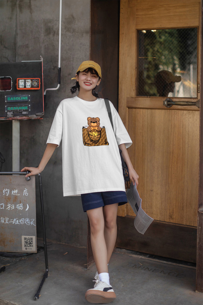 P70 Fendi/芬迪 印花Logo百搭潮流短袖T恤男女同款 吊牌 领标 水洗唛 三标齐全 定织定染280克精梳棉面料 尺码：S-XXL 颜色：黑色，白色