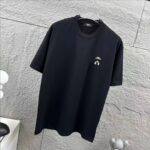 P75 FEN*di芬迪 2026春夏新款短袖t恤 经典双 F，刺绣工艺 定制双纱平纹纯棉面料 男女同款 颜色：黑色 白色 尺码： S （90-130斤） M （120-150斤） L （140-165斤） XL （160-180斤） XXL （180-210斤）