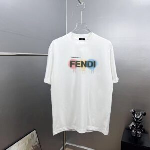 P85 Fen～ 芬家厚板滴胶字母眼睛，280g纯棉上衣 7A抗菌短袖tee 负离子上身十分舒适，男女同款半袖，落肩宽松版型 颜色: 黑色 白色 咖啡色 尺码：S（90-130斤） M（125-150斤） L（135-165斤） XL（160-190斤） XXL（185-220斤）
