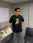 P70 Fendi/芬迪 印花Logo百搭潮流短袖T恤男女同款 吊牌 领标 水洗唛 三标齐全 定织定染280克精梳棉面料 尺码：S-XXL 颜色：黑色，白色