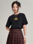 P70 Fendi/芬迪 印花Logo百搭潮流短袖T恤男女同款 吊牌 领标 水洗唛 三标齐全 定织定染280克精梳棉面料 尺码：S-XXL 颜色：黑色，白色