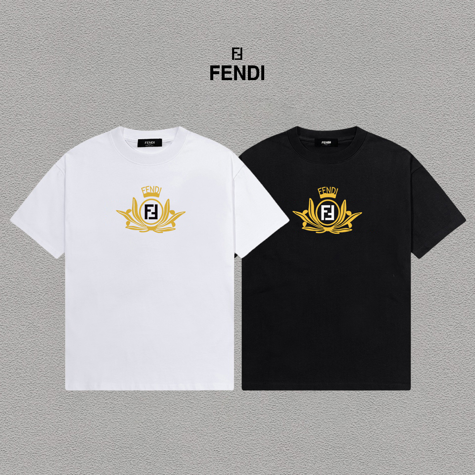 P70 Fendi/芬迪 印花Logo百搭潮流短袖T恤男女同款 吊牌 领标 水洗唛 三标齐全 定织定染280克精梳棉面料 尺码：S-XXL 颜色：黑色，白色