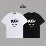 P70 Fendi/芬迪 印花Logo百搭潮流短袖T恤男女同款 吊牌 领标 水洗唛 三标齐全 定织定染280克精梳棉面料 尺码：S-XXL 颜色：黑色，白色