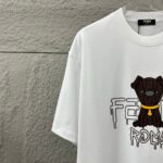 P80 FEN*di芬迪 2026春夏新款短袖t恤 经典双 F，立体厚板硅胶工艺 定制双纱平纹纯棉面料 男女同款 颜色：黑色 白色 花灰色 尺码： S （90-130斤） M （120-150斤） L （140-165斤） XL （160-180斤） XXL （180-210斤）
