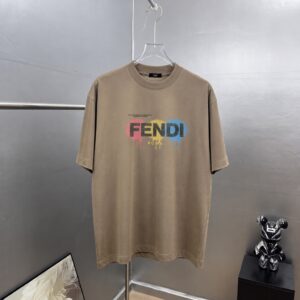 P85 Fen～ 芬家厚板滴胶字母眼睛，2025秋冬新款280g纯棉上衣 7A抗菌短袖tee 负离子上身十分舒适，男女同款半袖，落肩宽松版型 颜色: 黑色 白色 咖啡色 尺码：S（90-130斤） M（125-150斤） L（135-165斤） XL（160-190斤） XXL（185-220斤）
