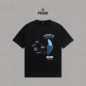 weigou_194059_0_713268a5c1 P70 Fendi/芬迪 印花Logo百搭潮流短袖T恤男女同款 吊牌 领标 水洗唛 三标齐全 定织定染280克精梳棉面料 尺码:S-XXL 颜色:黑色,白色