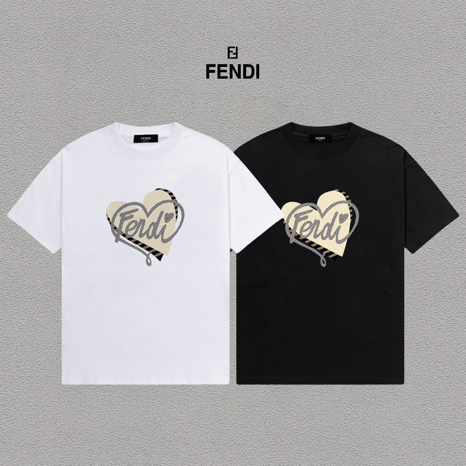 P70 Fendi/芬迪 印花Logo百搭潮流短袖T恤男女同款 吊牌 领标 水洗唛 三标齐全 定织定染280克精梳棉面料 尺码：S-XXL 颜色：黑色，白色