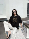 P70 Fendi/芬迪 印花Logo百搭潮流短袖T恤男女同款 吊牌 领标 水洗唛 三标齐全 定织定染280克精梳棉面料 尺码：S-XXL 颜色：黑色，白色
