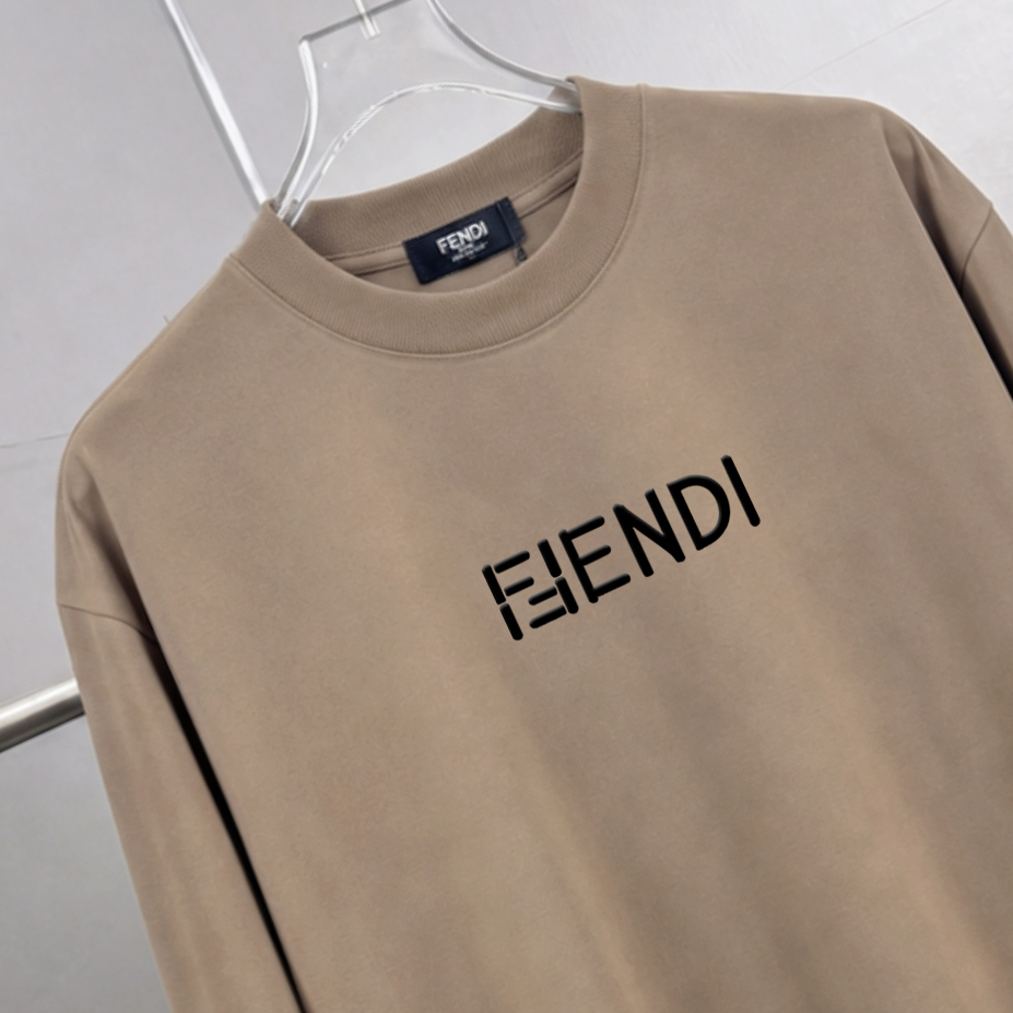P75 fen*芬家 logo字母刺绣 官方同款 《区别通货面料》双纱纯棉上衣 7a抗菌短袖tee 上身十分舒适，男女同款半袖，落肩宽松版型 颜色: 黑色 白色 咖啡色 尺码：S（90-130斤） M（125-150斤） L（135-165斤） XL（160-190斤） XXL（185-220斤）
