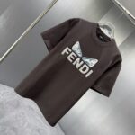 P75 FENDI* 芬迪* 2026春夏新款短袖T恤 定制纯棉字母logo厚板 颜色：黑色 白色 巧色 深蓝 码数：S M L XL XXL