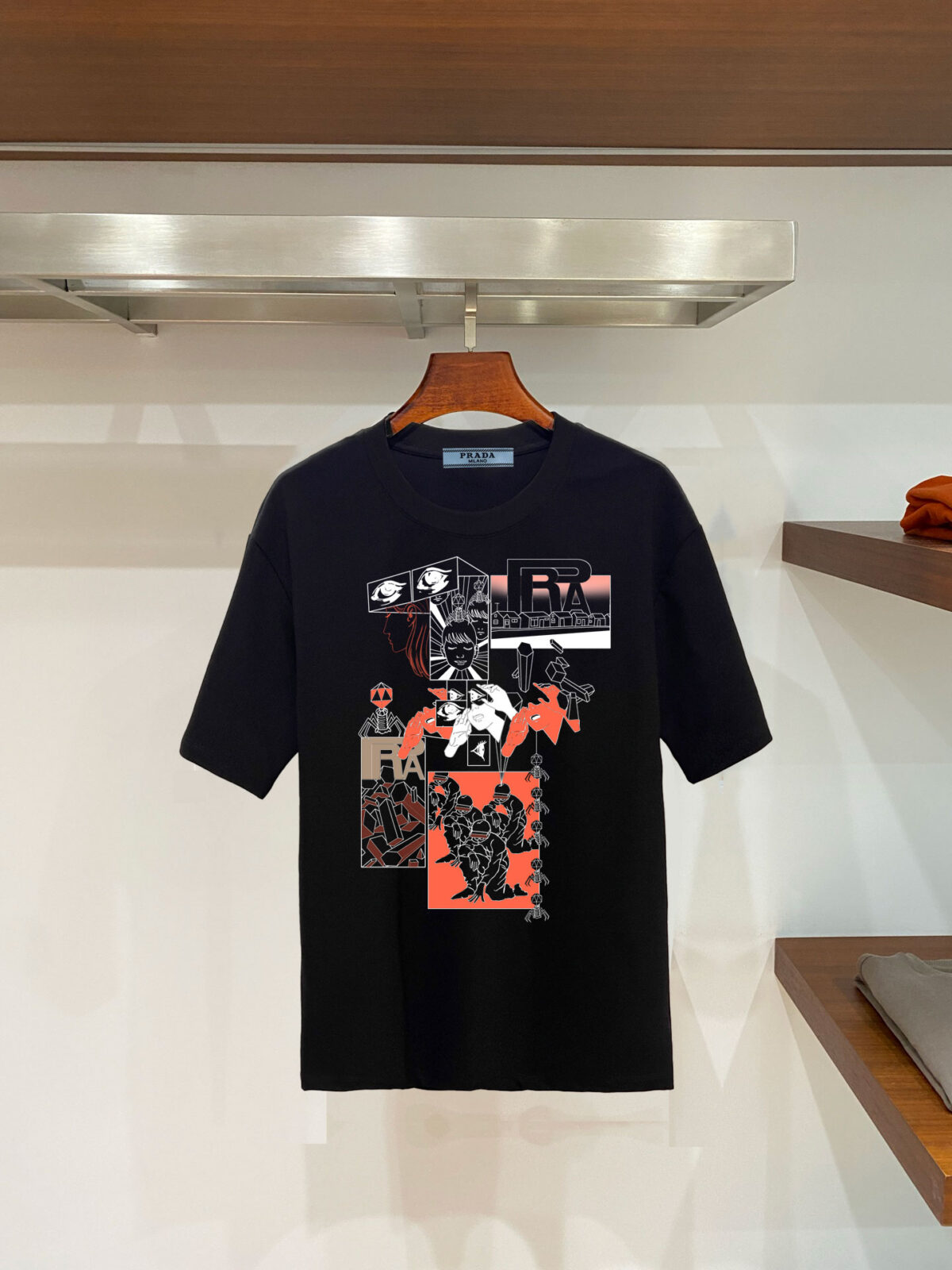 weigou_196405_0_a6758c86e7 P70 普拉达PRADA 新款直喷工艺 高品质280克重磅短袖T恤,进口兄弟数码白墨直喷工艺 彰显不羁的个性与强大的气场 纯棉32支双纱面料,两遍缩水工艺,立体裁剪,面布做了蚀毛,手感非常好,亲肤透气,微宽松版型,上身舒适! 日本Brother进口机数码直喷。色彩还原度 %,杜邦进口环保颜料,色牢度5级,经测验,洗涤100次,褪色程度不到1% 单品时尚感满满.日常出街或休闲都很百搭,轻松驾驭各种风格。色彩超鲜艳还透气,夏季必备 颜色:黑色/白色 码数:S-XL