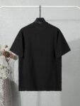 P80 普拉达PRADA 26ss新款印花工艺logo字母短袖 面料- 采用280克双股精梳棉面料.索罗纳螺纹订织订染国标一级面料 辅料：官网原版三标logo 尺码： S - XL 颜色：白色 黑色