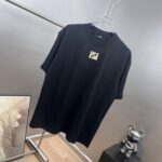 weigou_196986_1_c72eafe02f P75 fen*芬家 双F刺绣 《区别通货面料》双纱纯棉上衣 7a抗菌短袖tee 上身十分舒适,男女同款半袖,落肩宽松版型 颜色: 黑色 白色 咖啡色 尺码:S(90-130斤) M(125-150斤) L(135-165斤) XL(160-190斤) XXL(185-220斤)
