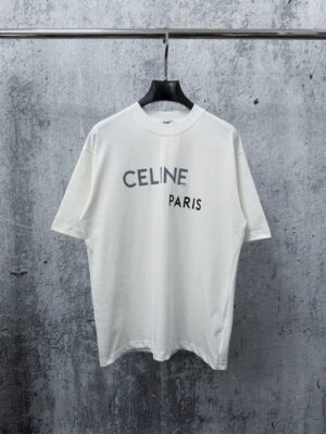weigou_198511_0_158ee40364 P65 【CELINE】赛琳字母log印花情侣款短袖T恤 采用高成本280克双股双纱纯棉面料 厚实挺阔 立体os剪裁版型 时尚百搭 网红同款 匠心款 简约中透漏着时尚的气息 男女同款 原版主麦水洗吊牌防潮纸包装👍 颜色:黑色 白色 尺码:XS-L