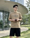 weigou_198659_7_1692c74b9c P80 ce~ 赛琳 厚版滴胶字母 《区别通货面料》 双纱平纹,紧密纱线短袖T恤上身十分舒适,男女同款半袖,落肩宽松版型 颜色: 黑色 白色 咖啡色 尺码:S(90-130斤) M(125-150斤) L(135-165斤) XL(160-190斤) XXL(185-220斤)