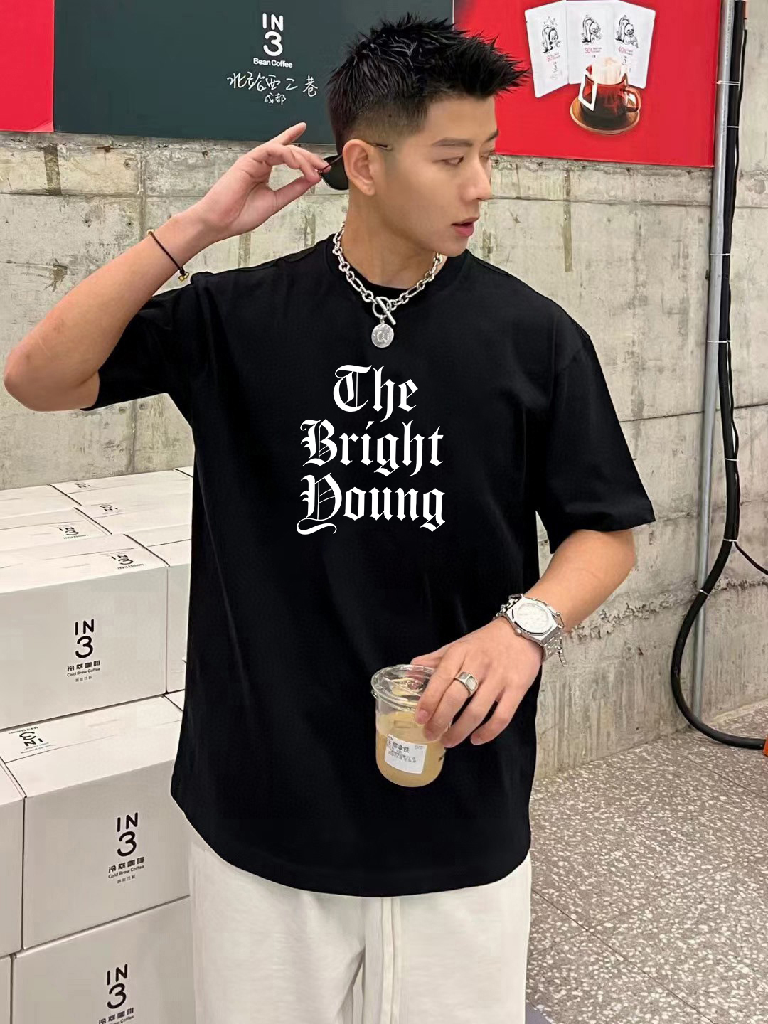P70 Celine/赛琳 印花Logo百搭潮流纯棉短袖T恤男女同款 吊牌 领标 水洗唛 三标齐全 定织定染280克精梳棉面料 尺码：S-XXL 颜色：黑色，白色