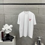 P75 Celi* 塞琳 塞林 2026春夏款 简约字母刺绣工艺个性logo 定制双纱平纹纯棉面料 短袖T恤 男女同款 颜色：黑色 白色 花灰色 尺码： S （90-130斤） M （120-150斤） L （140-165斤） XL （160-180斤） XXL （180-210斤）