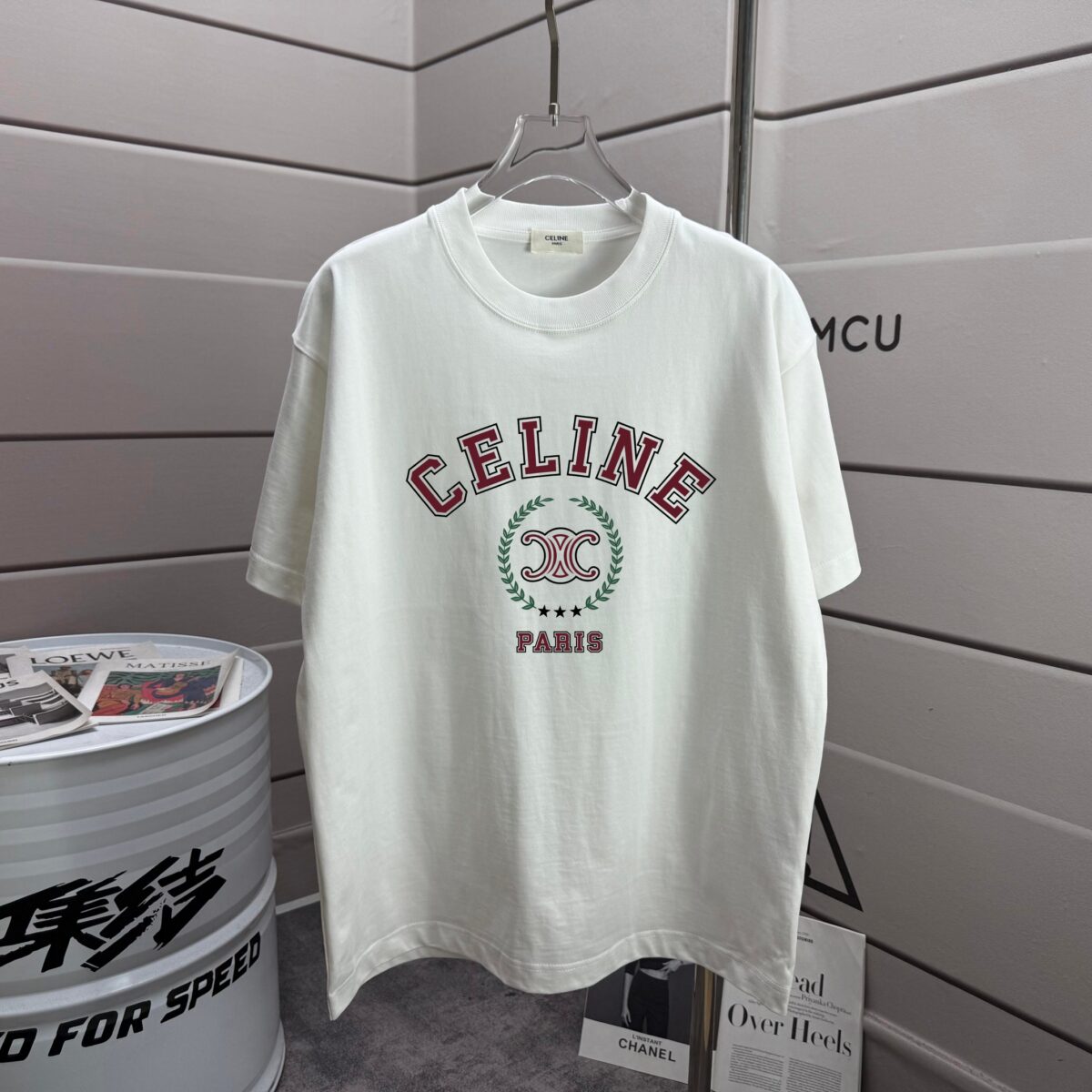 P70 Celi*ne 塞琳 2026春夏款 简约字母 个性logo 定制双纱平纹纯棉面料 短袖T恤 男女同款 颜色：黑色 白色 绿色 紫色 尺码: S M L XL XXL 尺码： S （90-130斤） M （120-150斤） L （140-165斤） XL （160-180斤） XXL （180-210斤）
