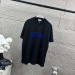 P75 Celi* 塞琳 塞林 2026春夏款 简约字母立体植绒工艺个性logo 定制双纱平纹纯棉面料 短袖T恤 男女同款 颜色：黑色 白色 尺码： S （90-130斤） M （120-150斤） L （140-165斤） XL （160-180斤） XXL （180-210斤）