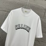 P75 Celi* 塞琳 塞林 2026春夏款 简约字母立体植绒工艺个性logo 定制双纱平纹纯棉面料 短袖T恤 男女同款 颜色：黑色 白色 尺码： S （90-130斤） M （120-150斤） L （140-165斤） XL （160-180斤） XXL （180-210斤）