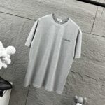 P75 Celi* 塞琳 塞林 2026春夏款 简约字母立体刺绣工艺个性logo 定制双纱平纹纯棉面料 短袖T恤 男女同款 颜色：黑色 白色 花灰色 安哥拉红色 尺码： S （90-130斤） M （120-150斤） L （140-165斤） XL （160-180斤） XXL （180-210斤）