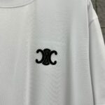 P75 Celi* 塞琳 塞林 2026春夏款 简约字母立体刺绣工艺个性logo 定制双纱平纹纯棉面料 短袖T恤 男女同款 颜色：黑色 白色 花灰色 尺码： S （90-130斤） M （120-150斤） L （140-165斤） XL （160-180斤） XXL （180-210斤）