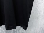 P70 【CELINE】赛琳字母logo胶片情侣款短袖T恤 采用高成本280克双股双纱纯棉面料 厚实挺阔 立体os剪裁版型 时尚百搭 网红同款 匠心款 简约中透漏着时尚的气息 男女同款 原版主麦水洗吊牌防潮纸包装👍 颜色：黑色 白色 尺码：XS-L