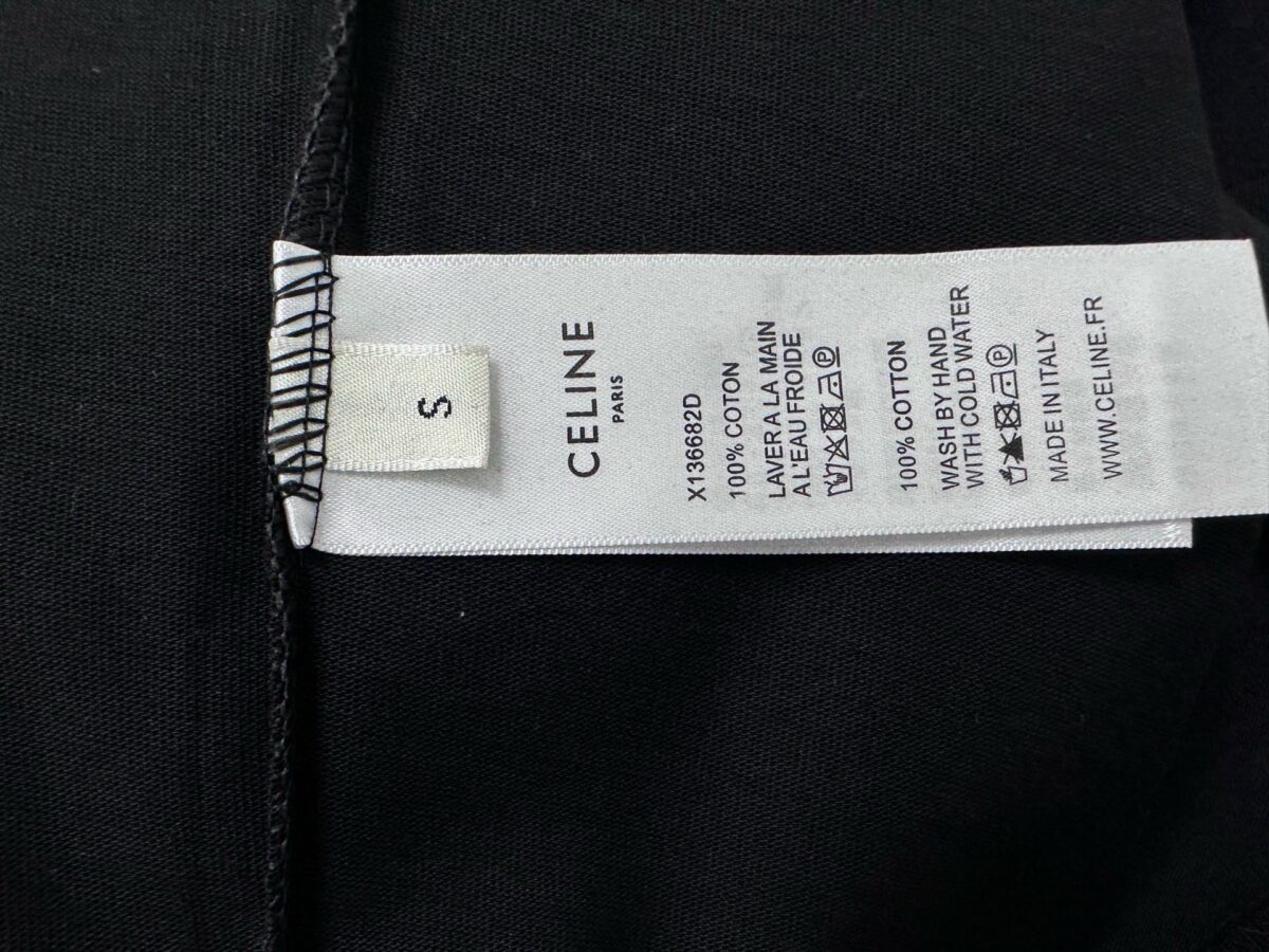 P70 【CELINE】赛琳字母logo胶片情侣款短袖T恤 采用高成本280克双股双纱纯棉面料 厚实挺阔 立体os剪裁版型 时尚百搭 网红同款 匠心款 简约中透漏着时尚的气息 男女同款 原版主麦水洗吊牌防潮纸包装👍 颜色：黑色 白色 尺码：XS-L