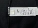 P70 【CELINE】赛琳字母logo胶片情侣款短袖T恤 采用高成本280克双股双纱纯棉面料 厚实挺阔 立体os剪裁版型 时尚百搭 网红同款 匠心款 简约中透漏着时尚的气息 男女同款 原版主麦水洗吊牌防潮纸包装👍 颜色：黑色 白色 尺码：XS-L
