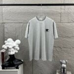 P75 Celi* 塞琳 塞林 2026春夏款 简约字母立体刺绣工艺个性logo 定制双纱平纹纯棉面料 短袖T恤 男女同款 颜色：黑色 白色 花灰色 尺码： S （90-130斤） M （120-150斤） L （140-165斤） XL （160-180斤） XXL （180-210斤）