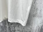 P70 【CELINE】赛琳字母logo印花情侣款短袖T恤 采用高成本280克双股双纱纯棉面料 厚实挺阔 立体os剪裁版型 时尚百搭 网红同款 匠心款 简约中透漏着时尚的气息 男女同款 原版主麦水洗吊牌防潮纸包装👍 颜色：黑色 白色 尺码：XS-L