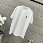 P75 Celi* 塞琳 塞林 2026春夏款 简约字母立体刺绣工艺个性logo 定制双纱平纹纯棉面料 短袖T恤 男女同款 颜色：黑色 白色 花灰色 安哥拉红色 尺码： S （90-130斤） M （120-150斤） L （140-165斤） XL （160-180斤） XXL （180-210斤）