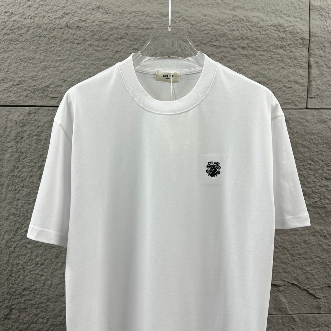 P75 Celi* 塞琳 塞林 2026春夏款 简约字母立体刺绣工艺个性logo 定制双纱平纹纯棉面料 短袖T恤 男女同款 颜色：黑色 白色 花灰色 安哥拉红色 尺码： S （90-130斤） M （120-150斤） L （140-165斤） XL （160-180斤） XXL （180-210斤）