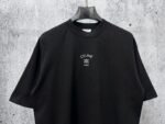 P70 【CELINE】赛琳字母logo印花情侣款短袖T恤 采用高成本280克双股双纱纯棉面料 厚实挺阔 立体os剪裁版型 时尚百搭 网红同款 匠心款 简约中透漏着时尚的气息 男女同款 原版主麦水洗吊牌防潮纸包装👍 颜色：黑色 白色 尺码：XS-L