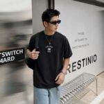 weigou_199885_7_9ef1c5ab08 P75 ce~ 赛琳 胸前小刺绣 《区别通货面料》 双纱平纹,紧密纱线短袖T恤上身十分舒适,男女同款半袖,落肩宽松版型 颜色: 黑色 白色 咖啡色 尺码:S(90-130斤) M(125-150斤) L(135-165斤) XL(160-190斤) XXL(185-220斤)