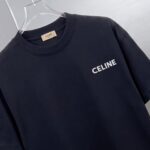 weigou_200202_2_c600e44d03 P75 ce~ 赛琳 胸前小刺绣 《区别通货面料》 双纱平纹,紧密纱线短袖T恤上身十分舒适,男女同款半袖,落肩宽松版型 颜色: 黑色 白色 咖啡色 尺码:S(90-130斤) M(125-150斤) L(135-165斤) XL(160-190斤) XXL(185-220斤)