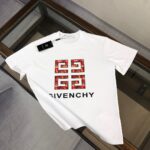 P75 💥 GIVENCHY 纪梵希 最新款情侣款短袖T恤～品牌顶级logo重工艺设计～面料上身舒适透气，不僵硬，修身的剪裁，采用高定定制纯棉面料！上身舒适有型，内搭单穿都完全没问题，时尚潮人必备！！！ 颜色：黑色 白 码数：M-3XL（下单请报身高体重）