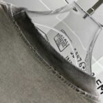P80 GVC 纪梵* 2026春夏新款 洗水磨破320克圆领短袖tee 男女同款宽松版 颜色 :深黑色 洗水黑 洗水白 水洗灰 褐色 洗水红色 尺码 :S M L XL XXL 尺码： S （90-130斤） M （120-150斤） L （140-165斤） XL （160-180斤） XXL （180-210斤）