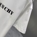 P75 GIVENC* 纪梵希* 2026春夏新款短袖T恤 定制纯棉字母logo植绒 颜色：黑色 白色 深红 棕色 码数：S M L XL XXL